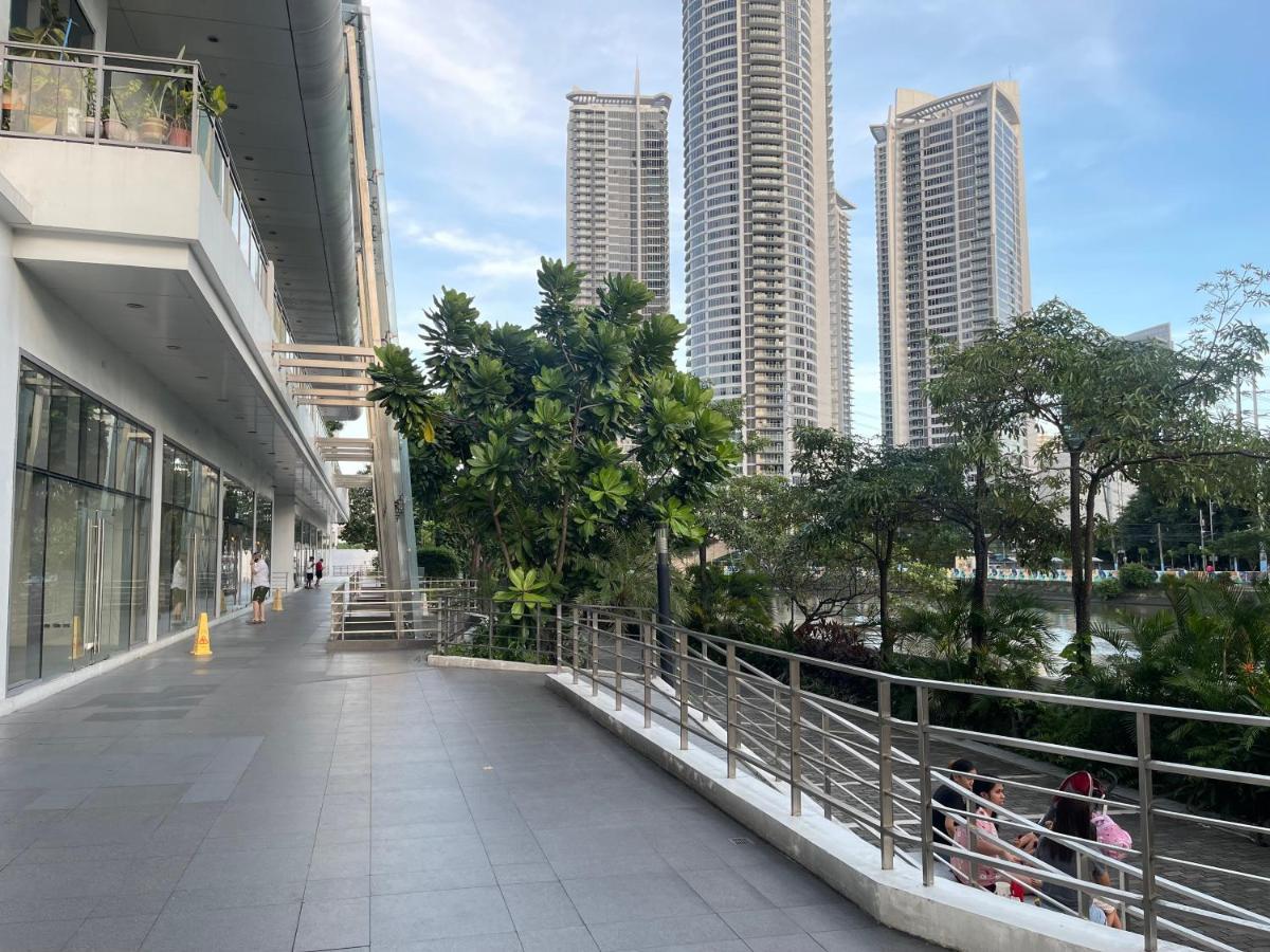 The Serene Escape Rockwell Makati City View 1Br Apartment Manila Bagian luar foto