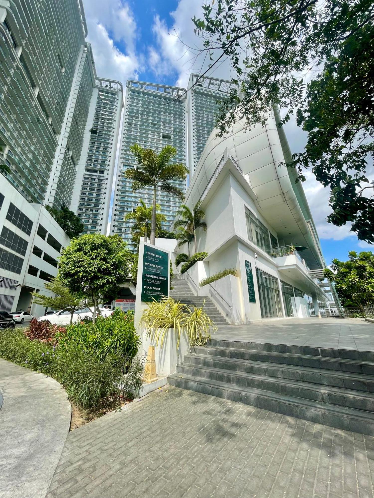 The Serene Escape Rockwell Makati City View 1Br Apartment Manila Bagian luar foto