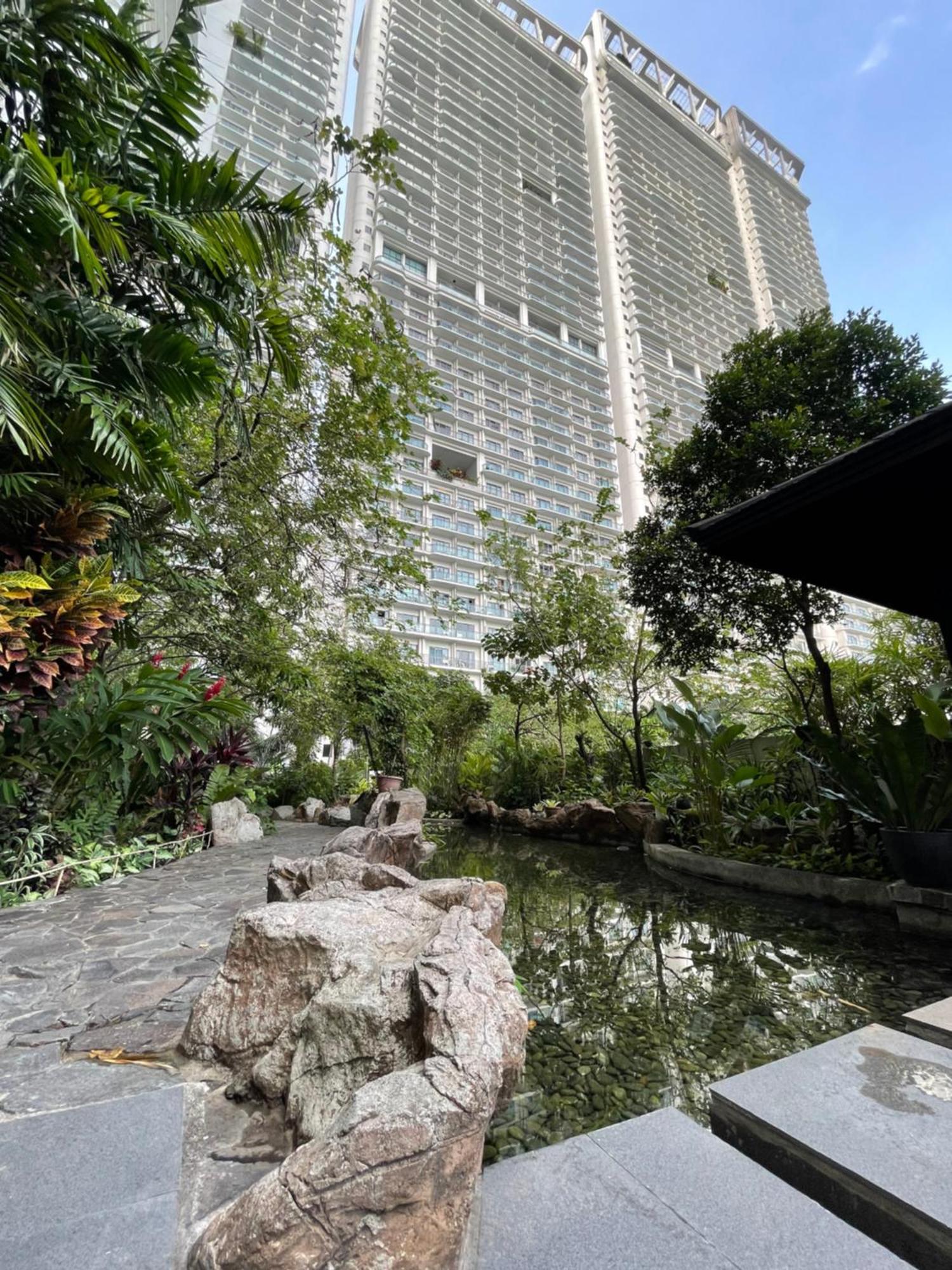 The Serene Escape Rockwell Makati City View 1Br Apartment Manila Bagian luar foto